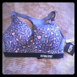 Victoria's Secret Incredible Sports Bra 32DDD